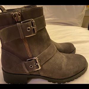Women’s/Teen grey suede buckle moto boots size 7.5